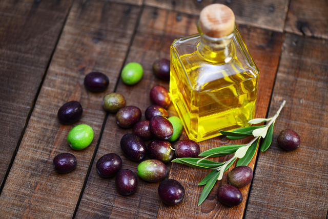 В оливковом масле содержатся мононенасыщенные жиры