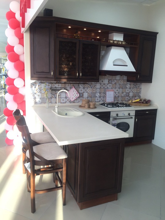 В Сургуте открыта Мастерская кухонной мебели «Едим Дома!»