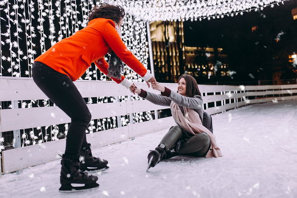 Первый раз на льду: как правильно кататься на коньках