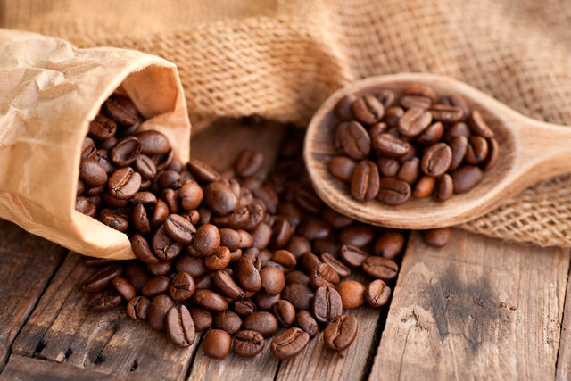 Чтобы получить максимальную пользу, кофейную гущу лучше всего использовать в течение 30 минут после приготовления 