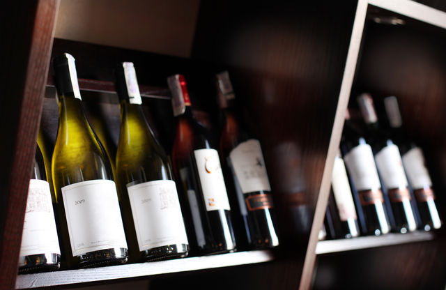 Чтобы как-то классифицировать вина, винодельческие хозяйства составляют таблицы миллезимов, или карты винтажей