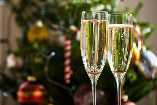 Шампанское как символ Нового года