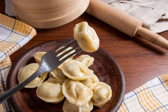 Любимые пельмени: 10 рецептов с разными начинками Любимые пельмени: 10 рецептов с разными начинками