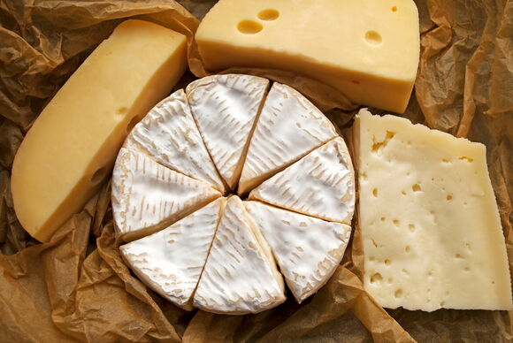 Как хранить сыр в холодильнике: советы от «Едим Дома»