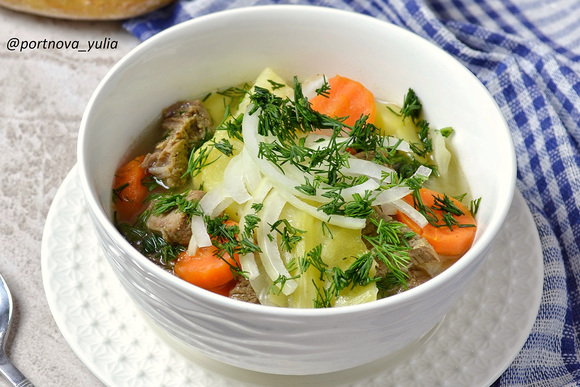 7 рецептов вкусного супа на ужин: быстро, просто, сытно