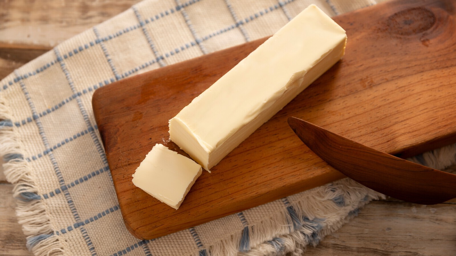 К здоровью отношения не имеет: почему не стоит заменять сливочное масло на аналоги в выпечке?